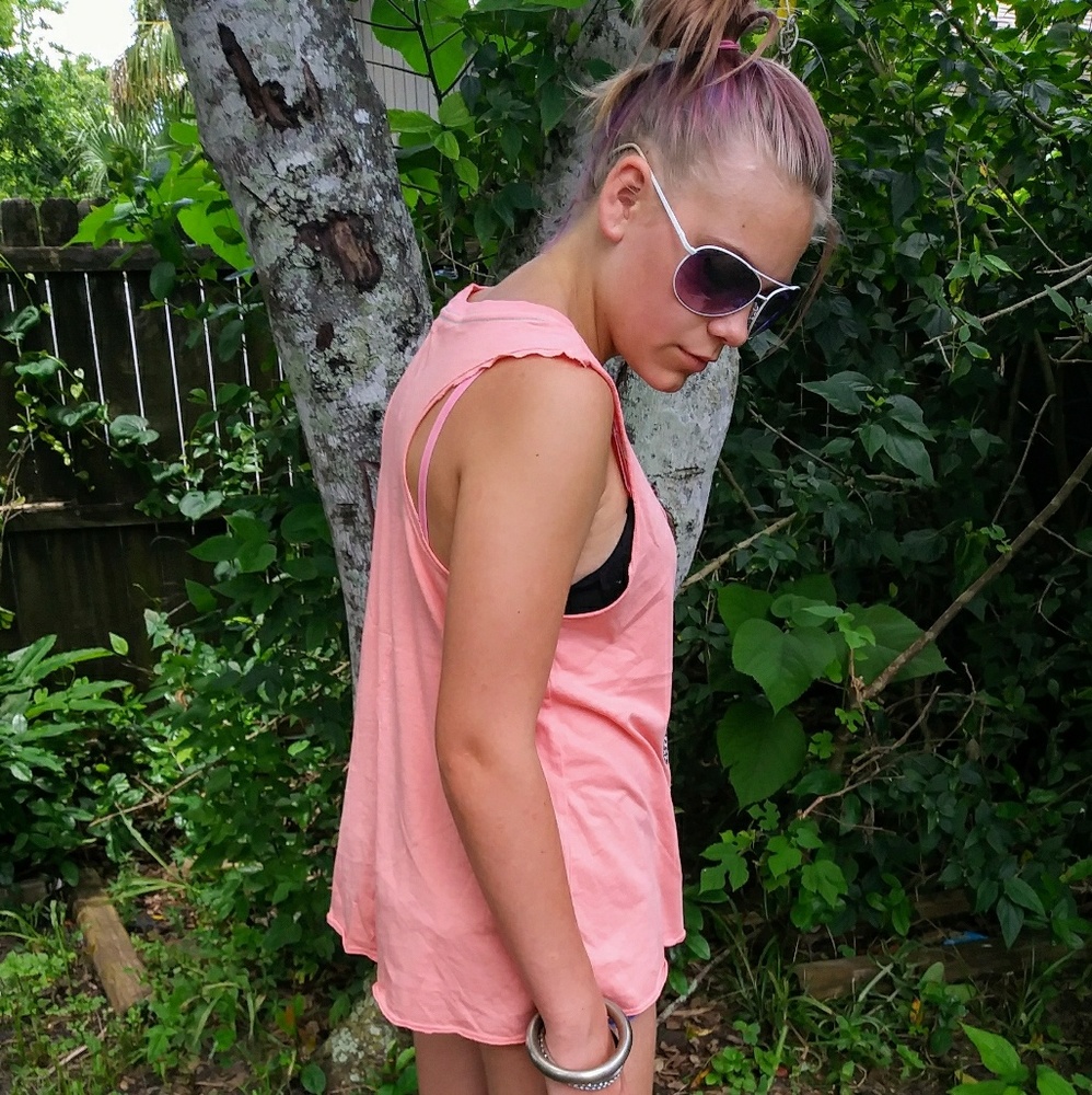 🌺HP🎉 Miss Me Jeans Fleur De Lis Hi-Low Tank Top - Picture 5 of 6